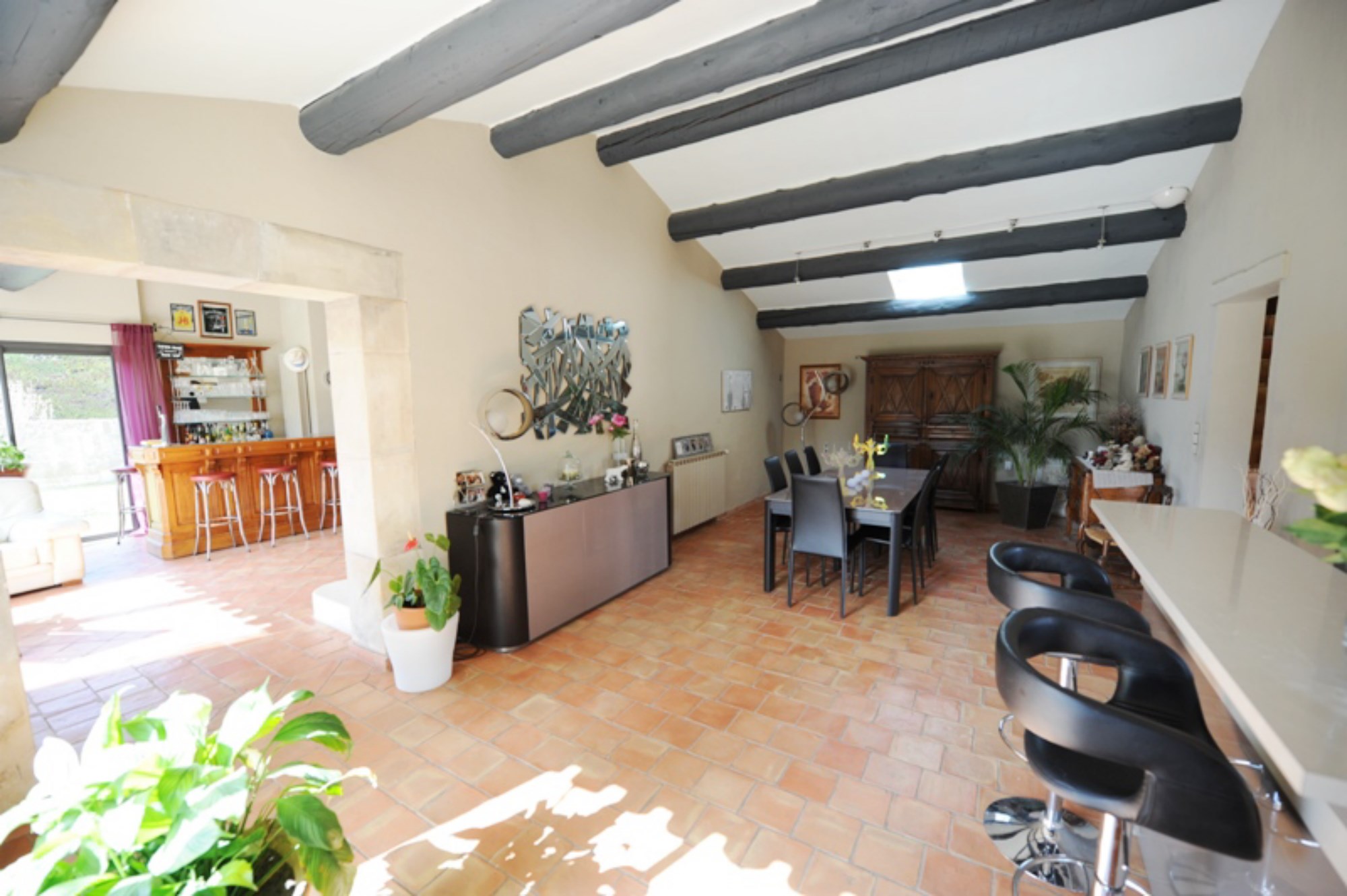 Maison contemporaine à vendre à Ménerbes en Provence