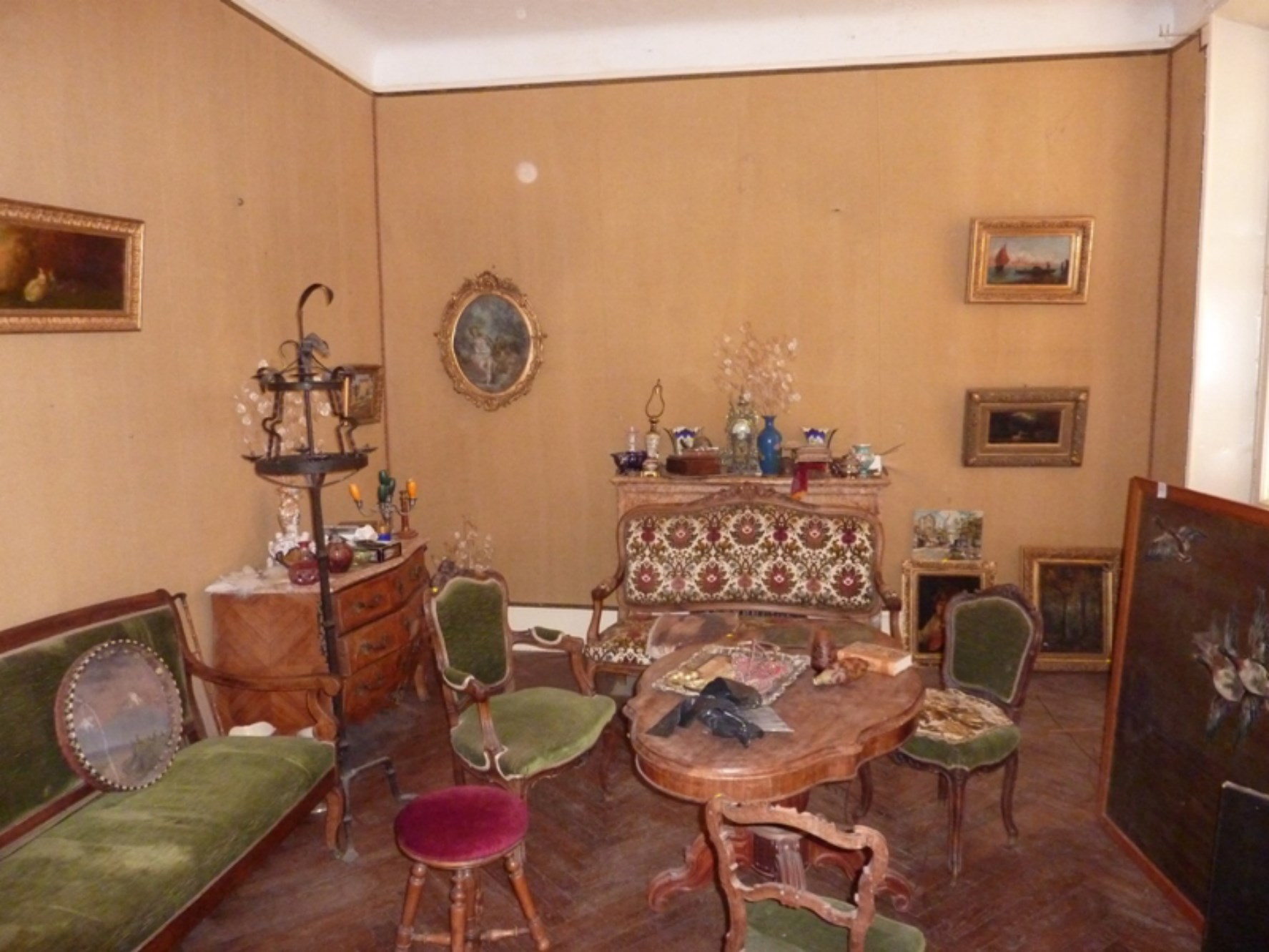 For sale in Pays of Sault, mansion of 27 rooms with gardens and terrasse