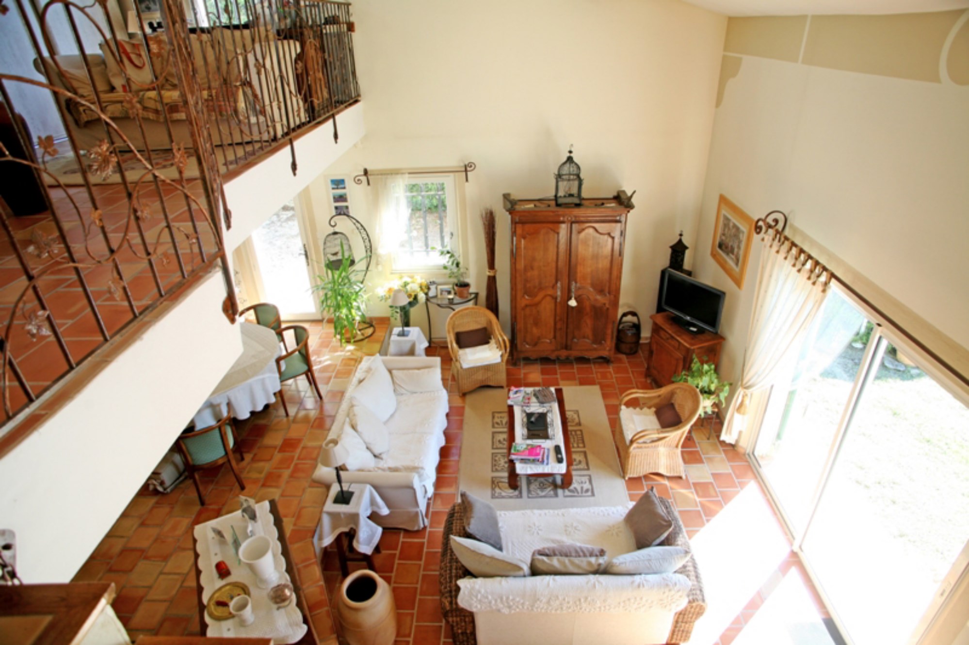 Near Gordes in Luberon, for sale, lovely house with terrace, garden, swimming pool, facing the Luberon offering stunning views
