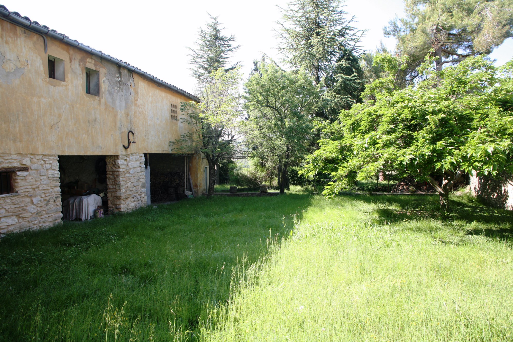 Maison à rénover dans le Luberon en Provence