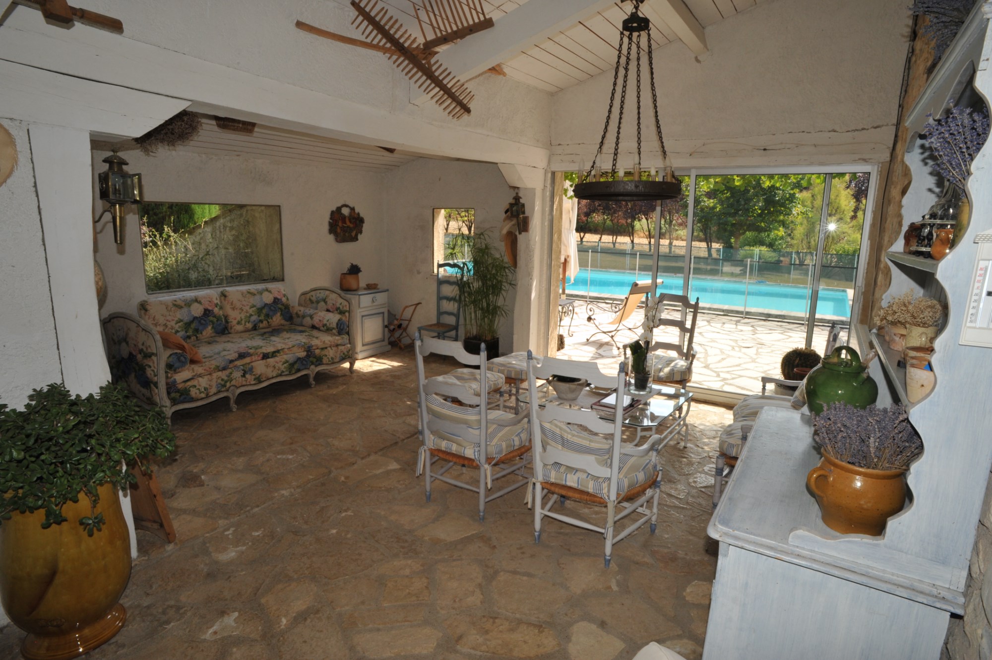 In Pays de Sault, for sale, family property surrounded by a outstanding park with swimming pool, heated veranda and terraces