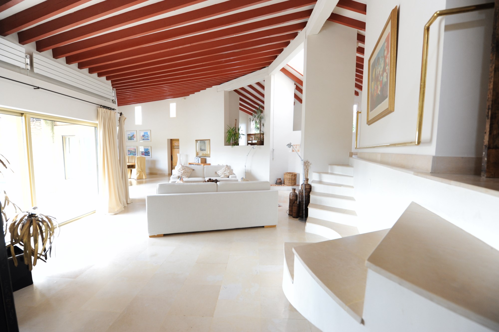 Luberon, for sale, large architect stone house with pool on a park of 3.5 hectares with breathtaking views over the Luberon