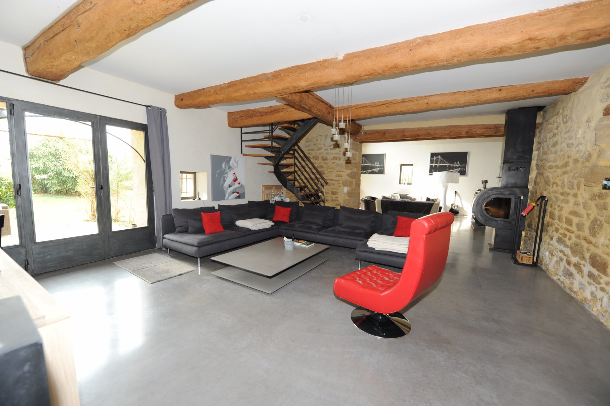 For sale, near Avignon, provençal farmhouse of XIXth century, in stones, on 4 hectares park with swimming pool