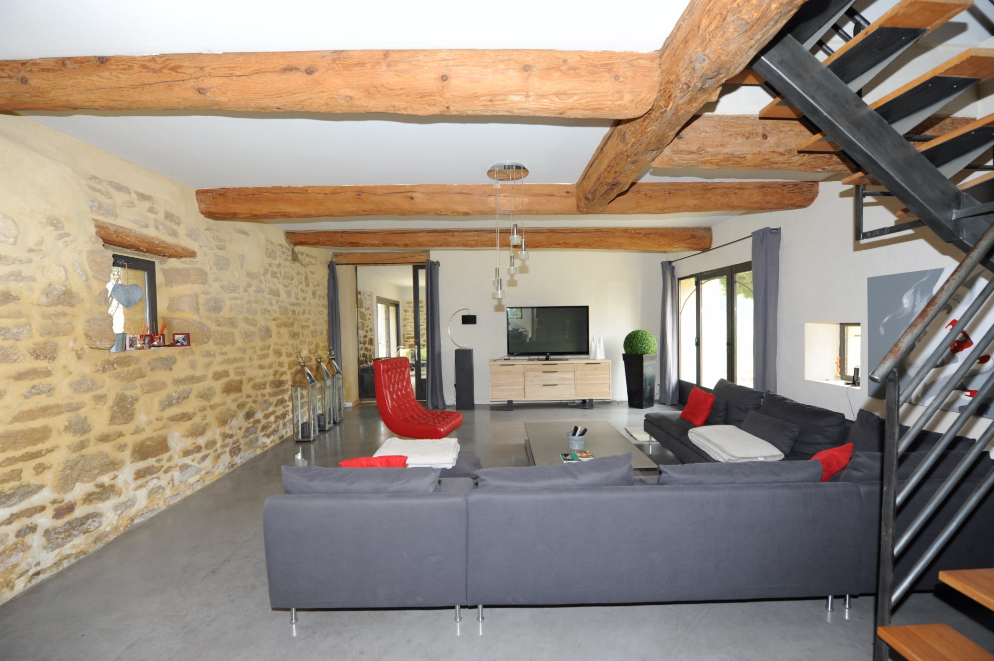 For sale, near Avignon, provençal farmhouse of XIXth century, in stones, on 4 hectares park with swimming pool