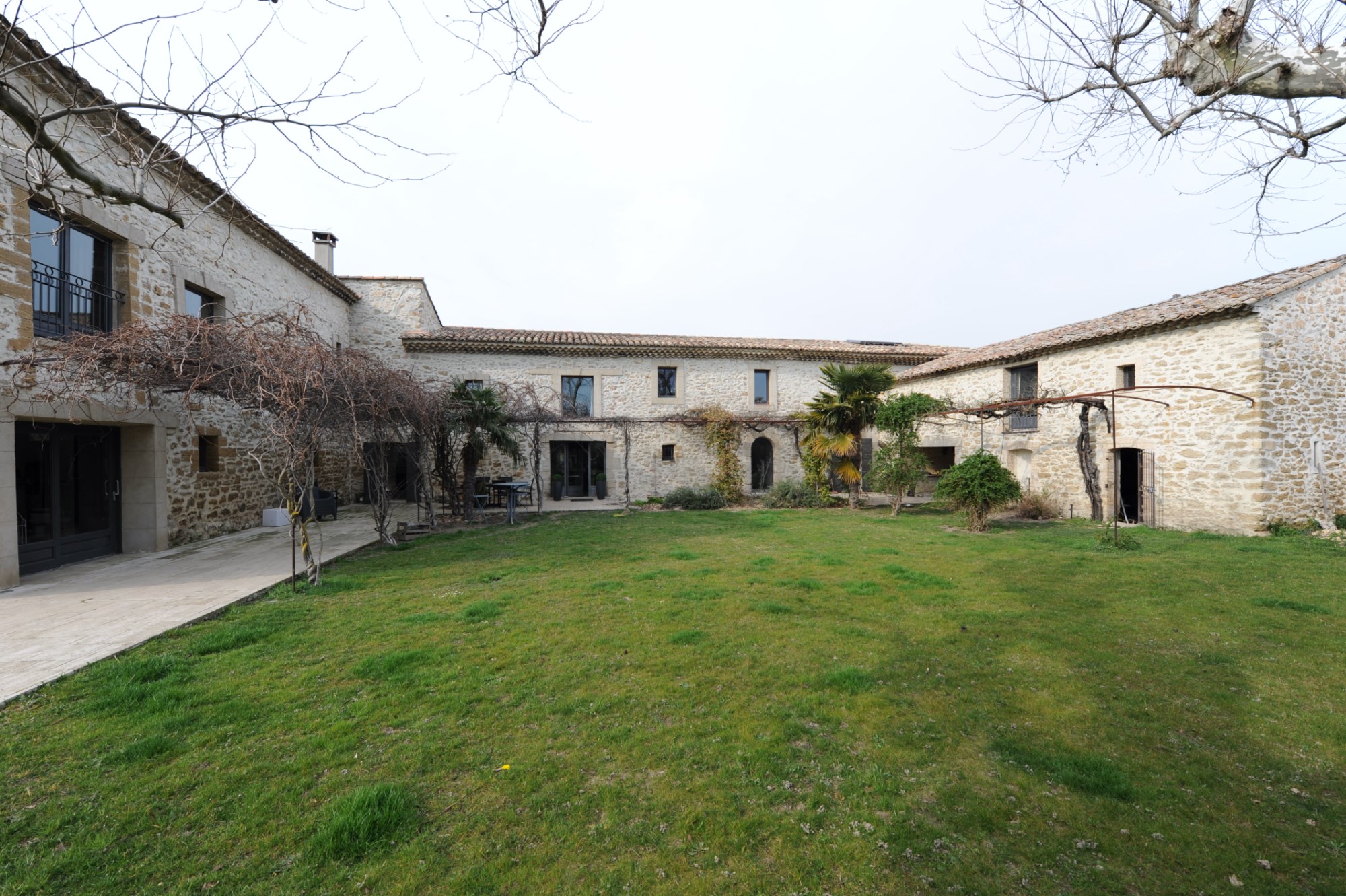 For sale, near Avignon, provençal farmhouse of XIXth century, in stones, on 4 hectares park with swimming pool