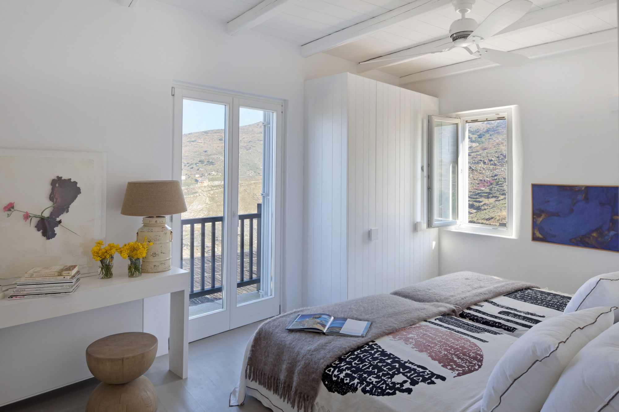 Exceptional seafront property for sale with breathtaking views on one of the Greek Cyclades islands
