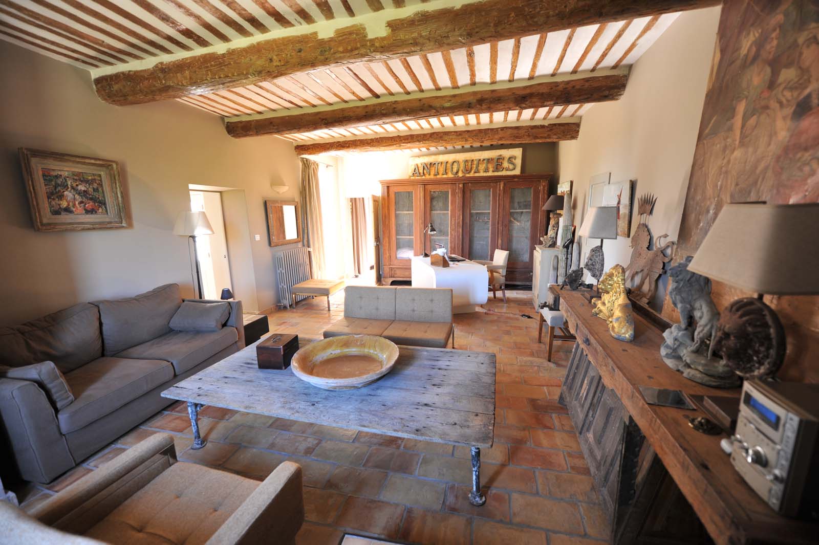 Mont Ventoux, for sale, former winery property with a mansion and a farm