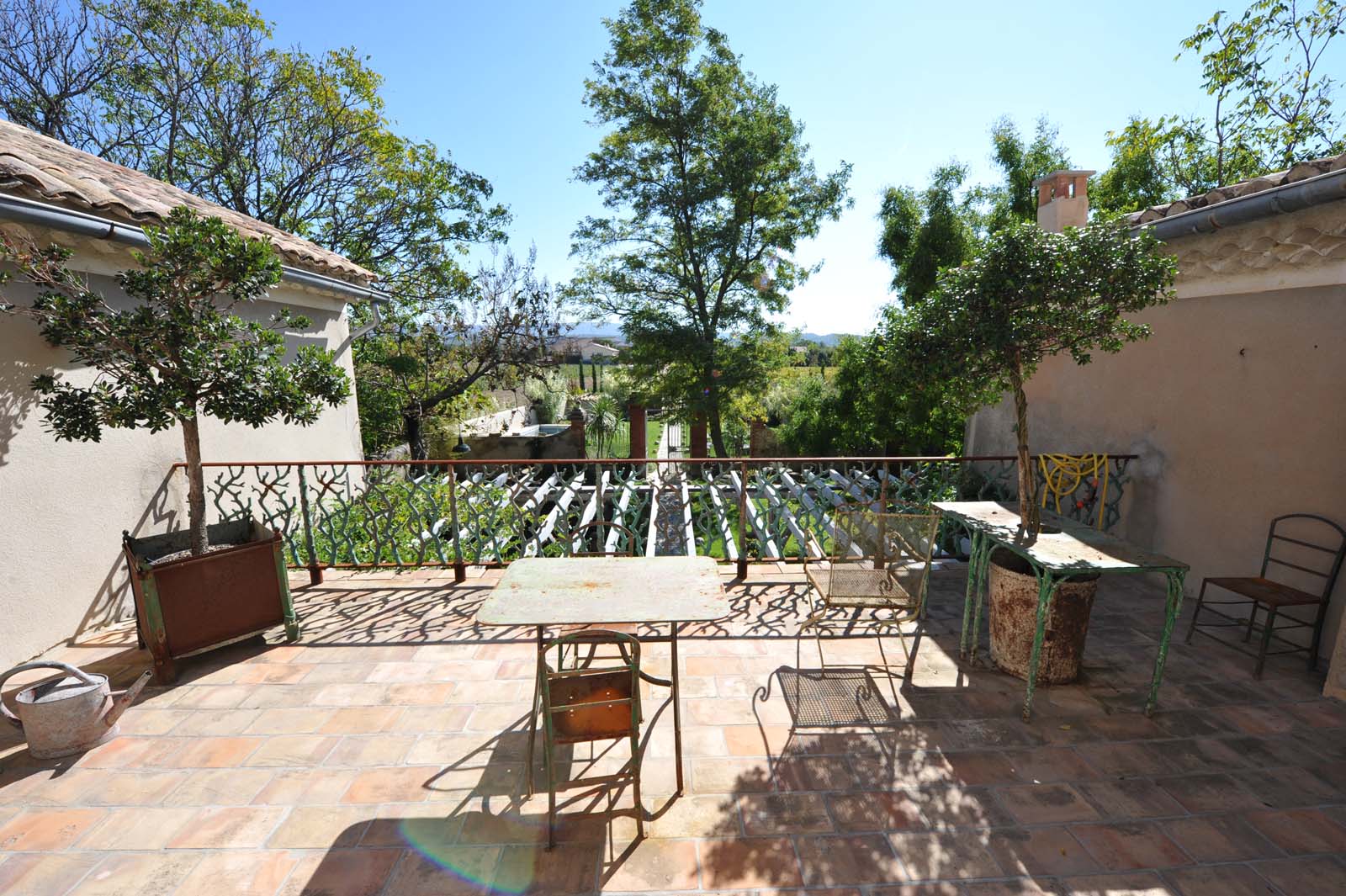 Mont Ventoux, for sale, former winery property with a mansion and a farm