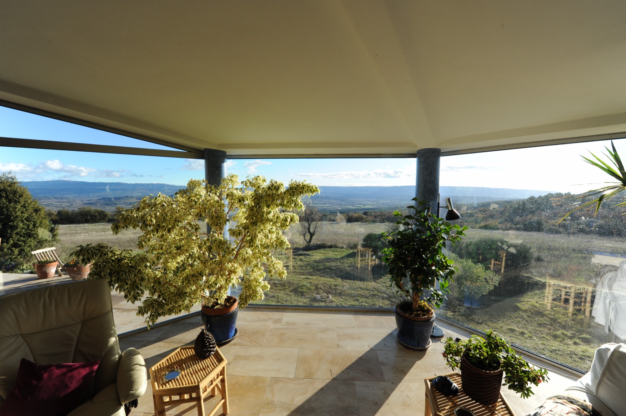 Contemporary house for sale in Provence