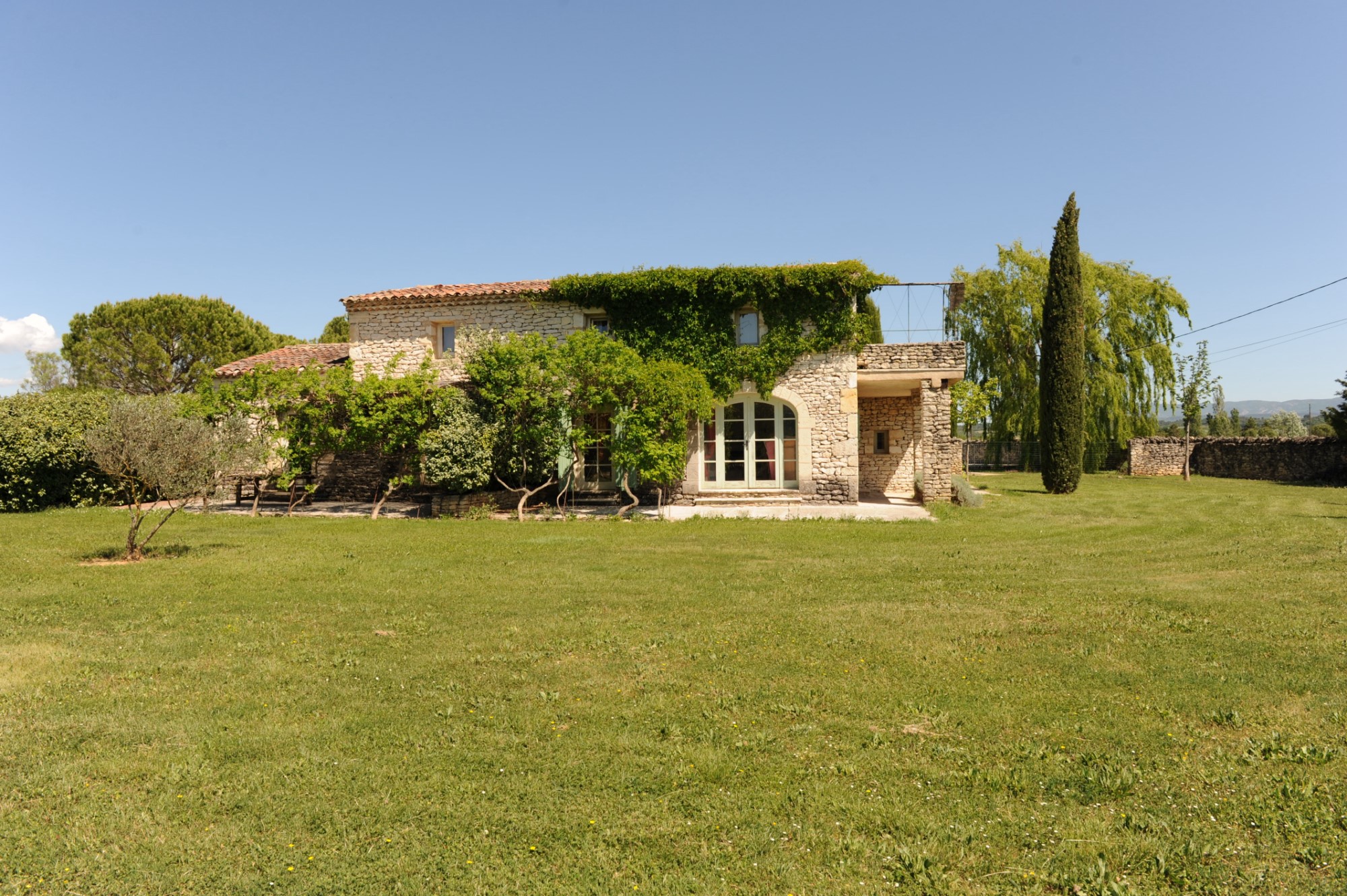 Maison en pierres à vendre en Provence