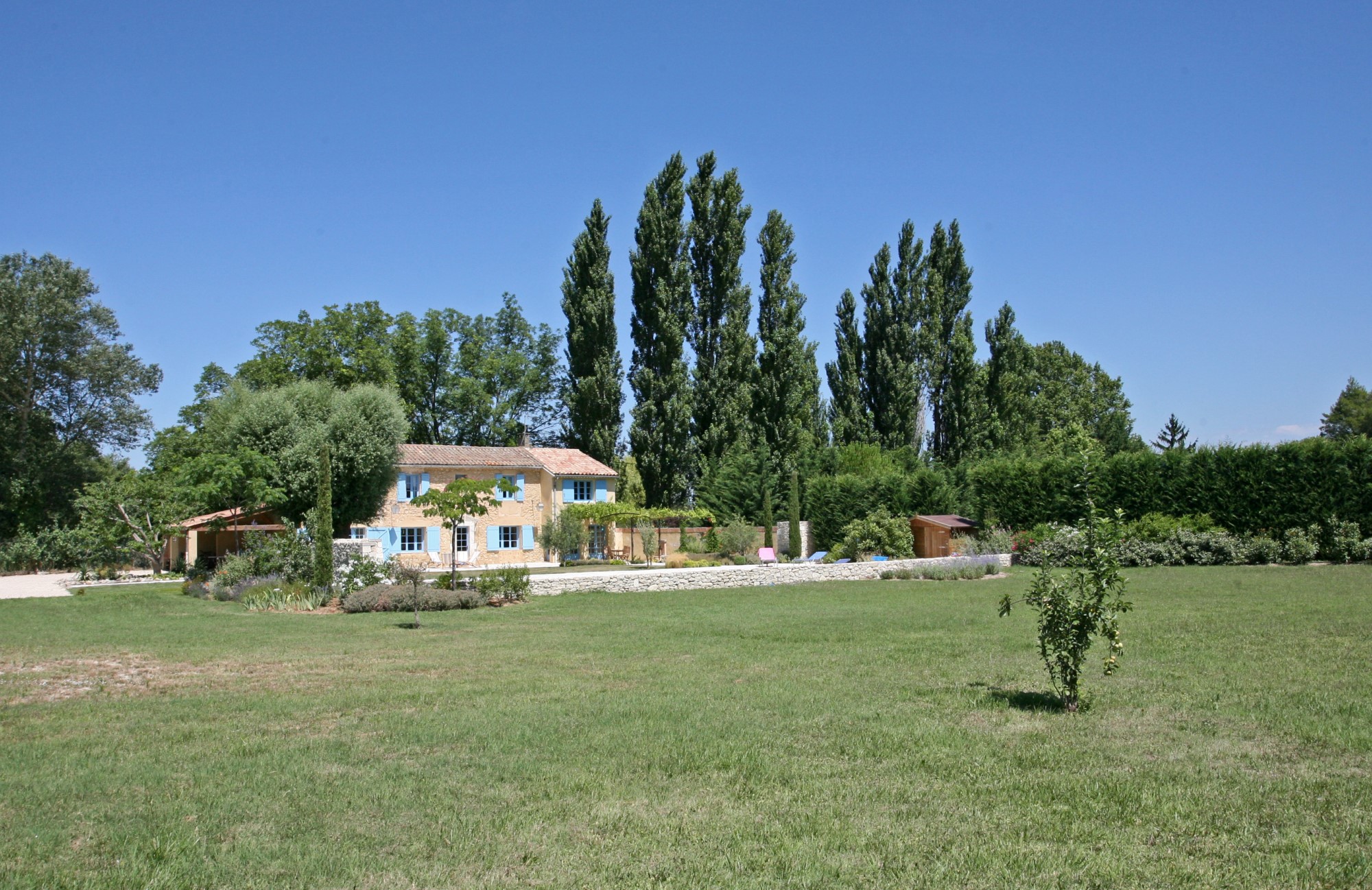 Mazet avec piscine à vendre dans le Luberon