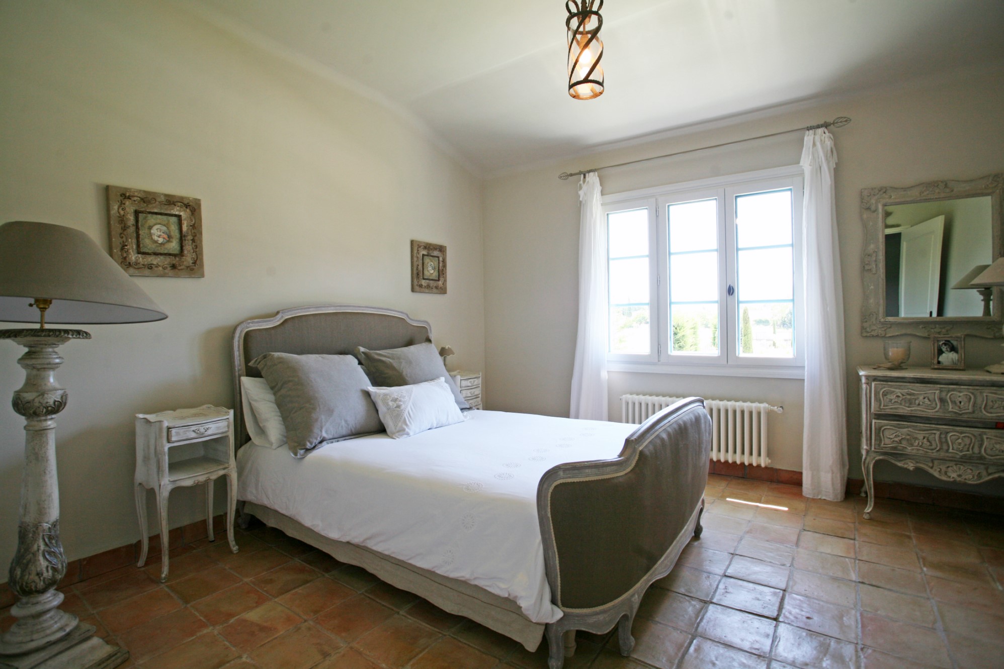 Provence, for sale, close to the Luberon, a tastefully restored farmhouse with terraces and pool