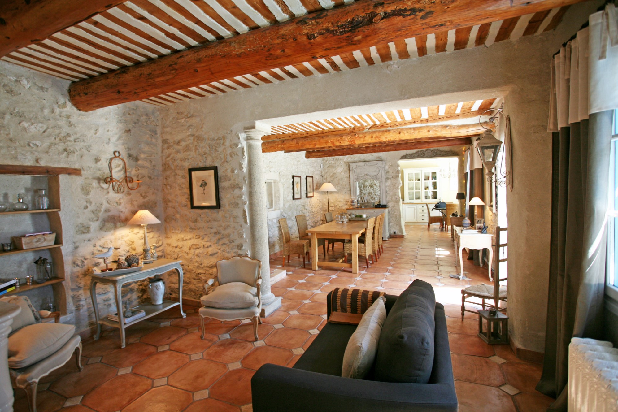Provence, for sale, close to the Luberon, a tastefully restored farmhouse with terraces and pool