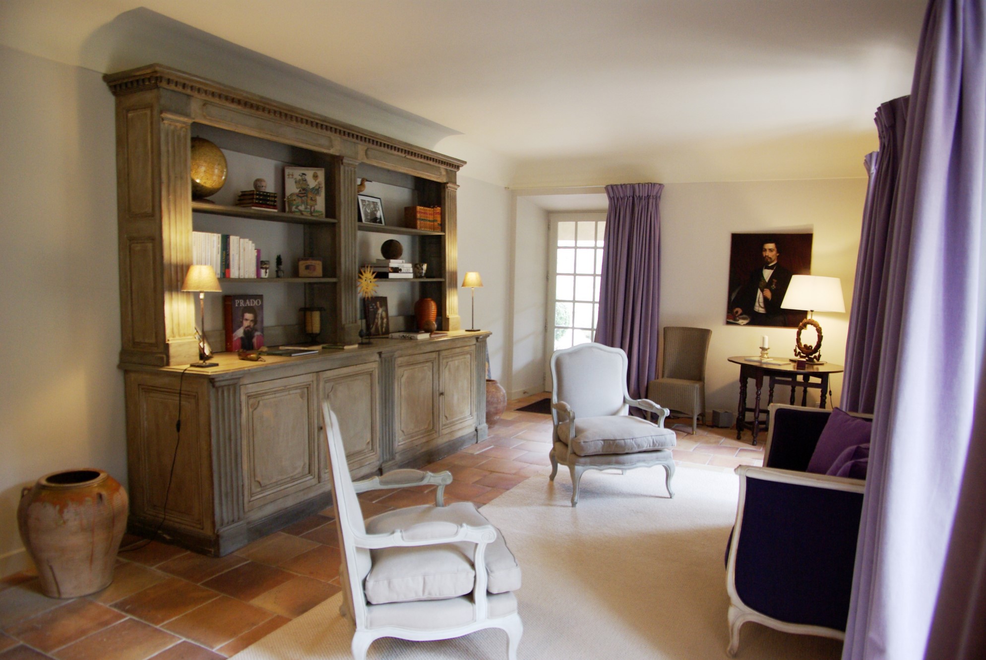 XVIIIth century fully restored farmhouse on over 1,5 hectare of land for sale in Luberon