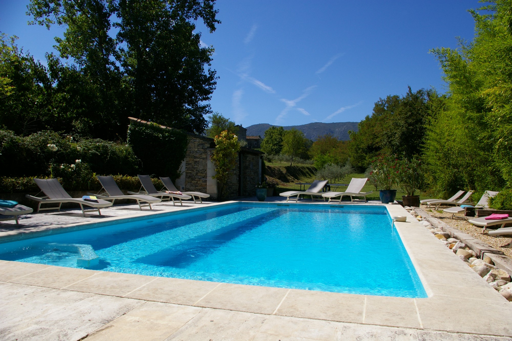 Propriété de charme avec piscine à vendre dans le Luberon