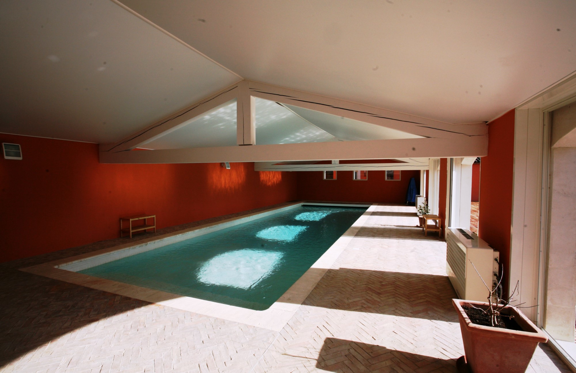Contemporary property with pool for sale in Provence