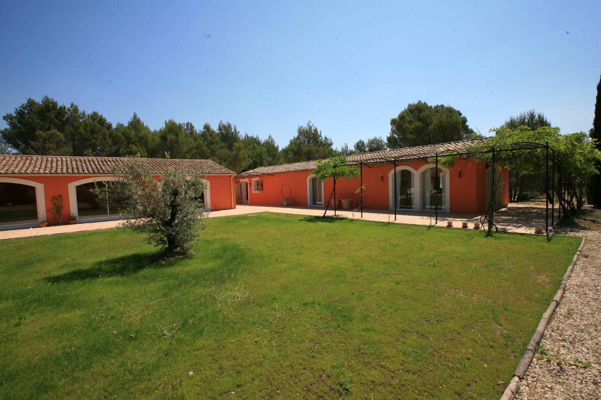 Proche Gordes et Roussillon, maison à vendre par l'Agence ROSIER