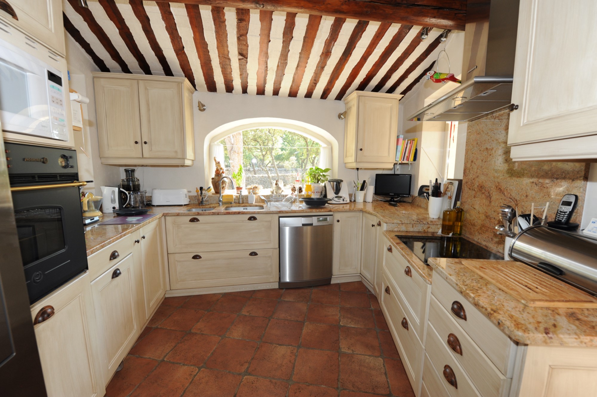 South facing stone built property on almost 7.5 acres with views over the Luberon for sale in Provence 