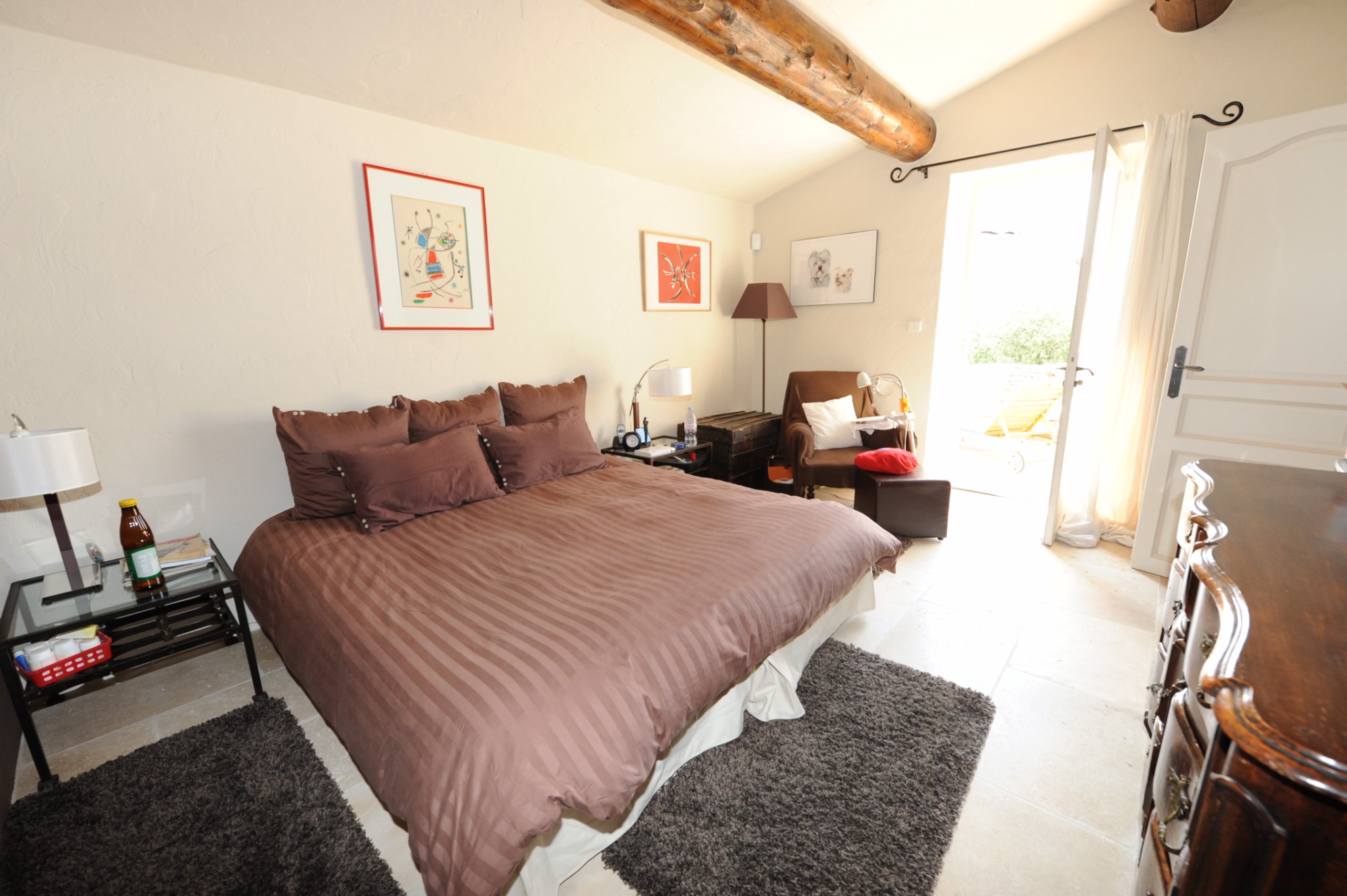 South facing stone built property on almost 7.5 acres with views over the Luberon for sale in Provence 