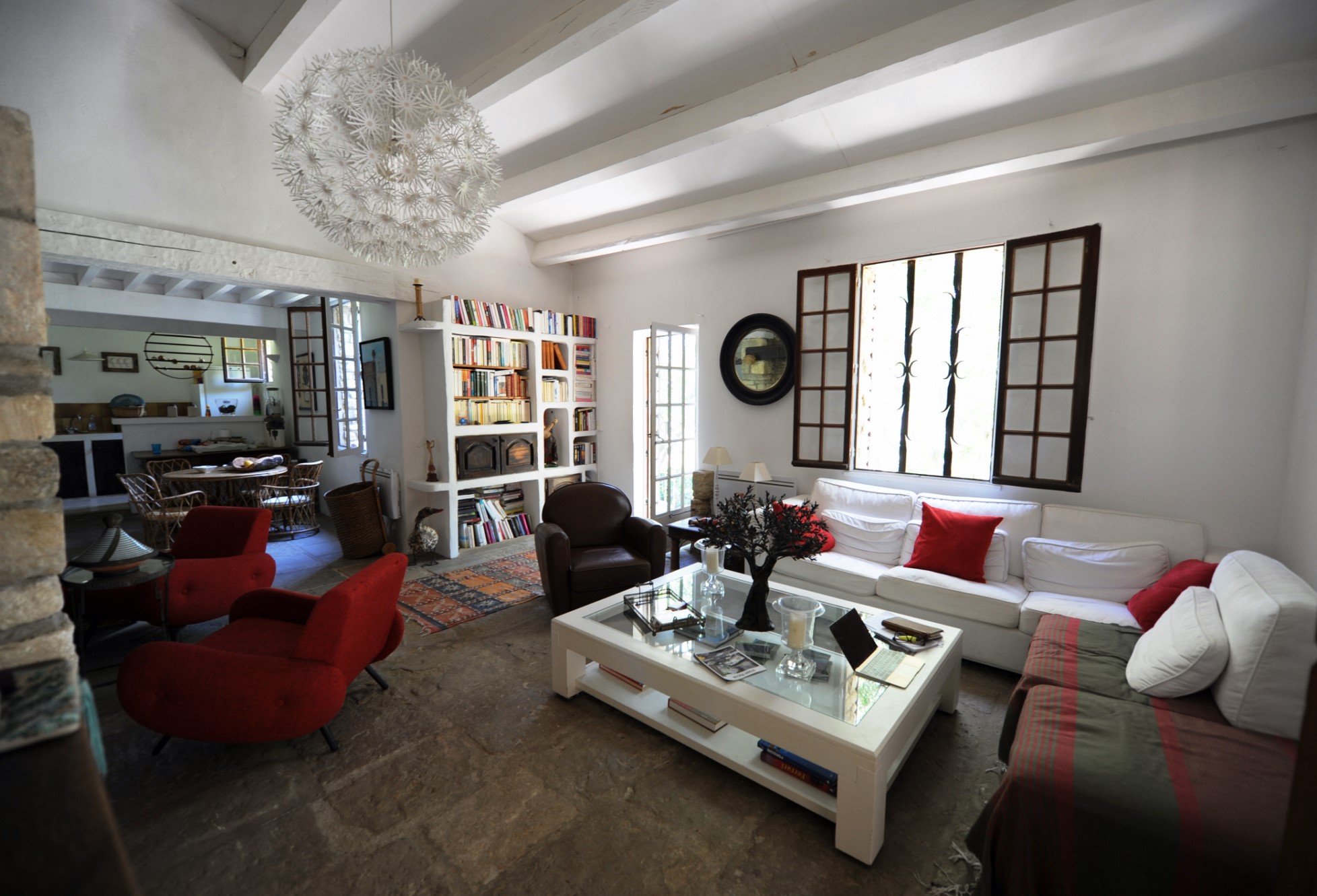 For sale, village house with panoramic views over the Luberon 