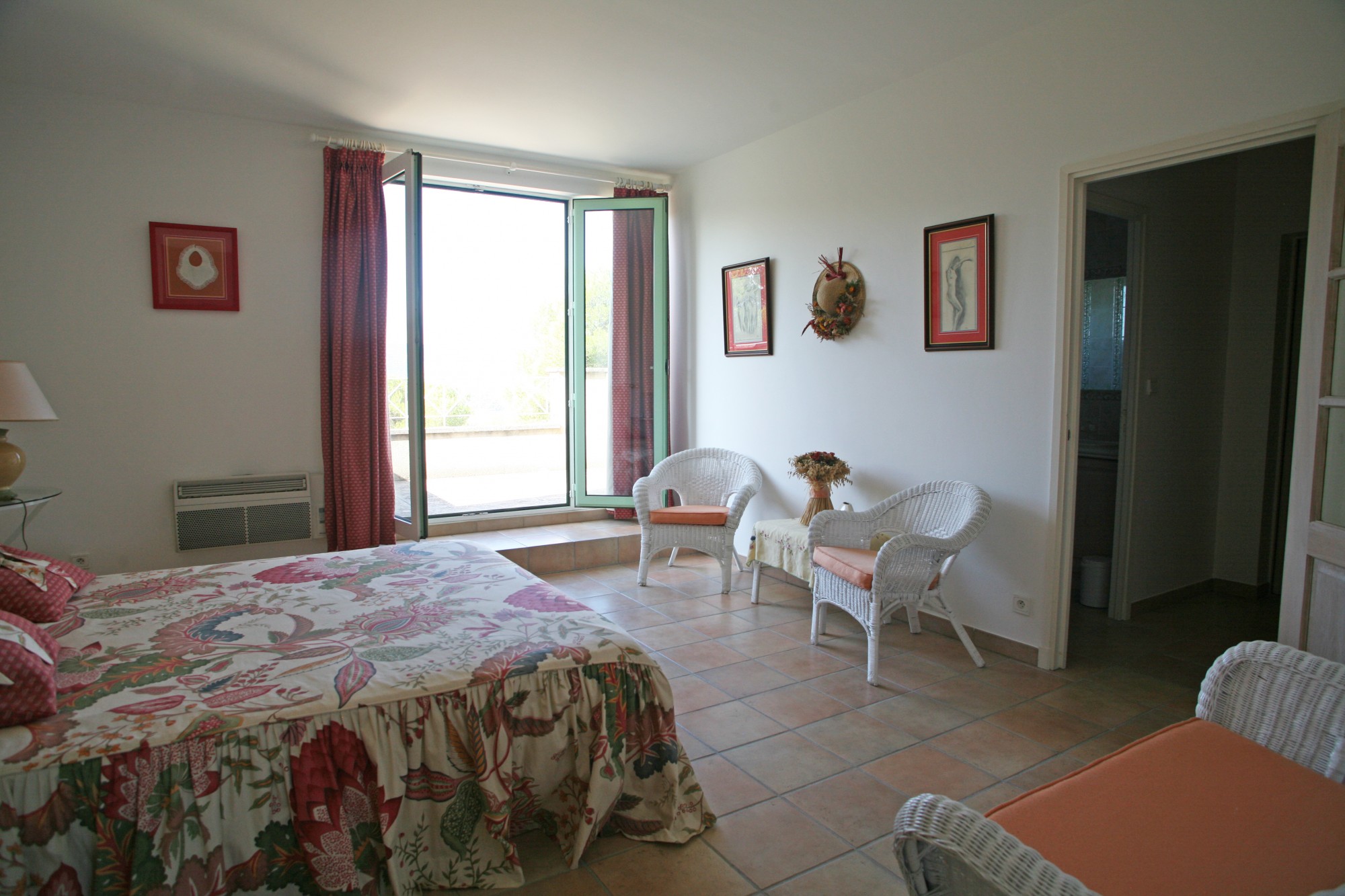 Recently built spacious house with beautiful views