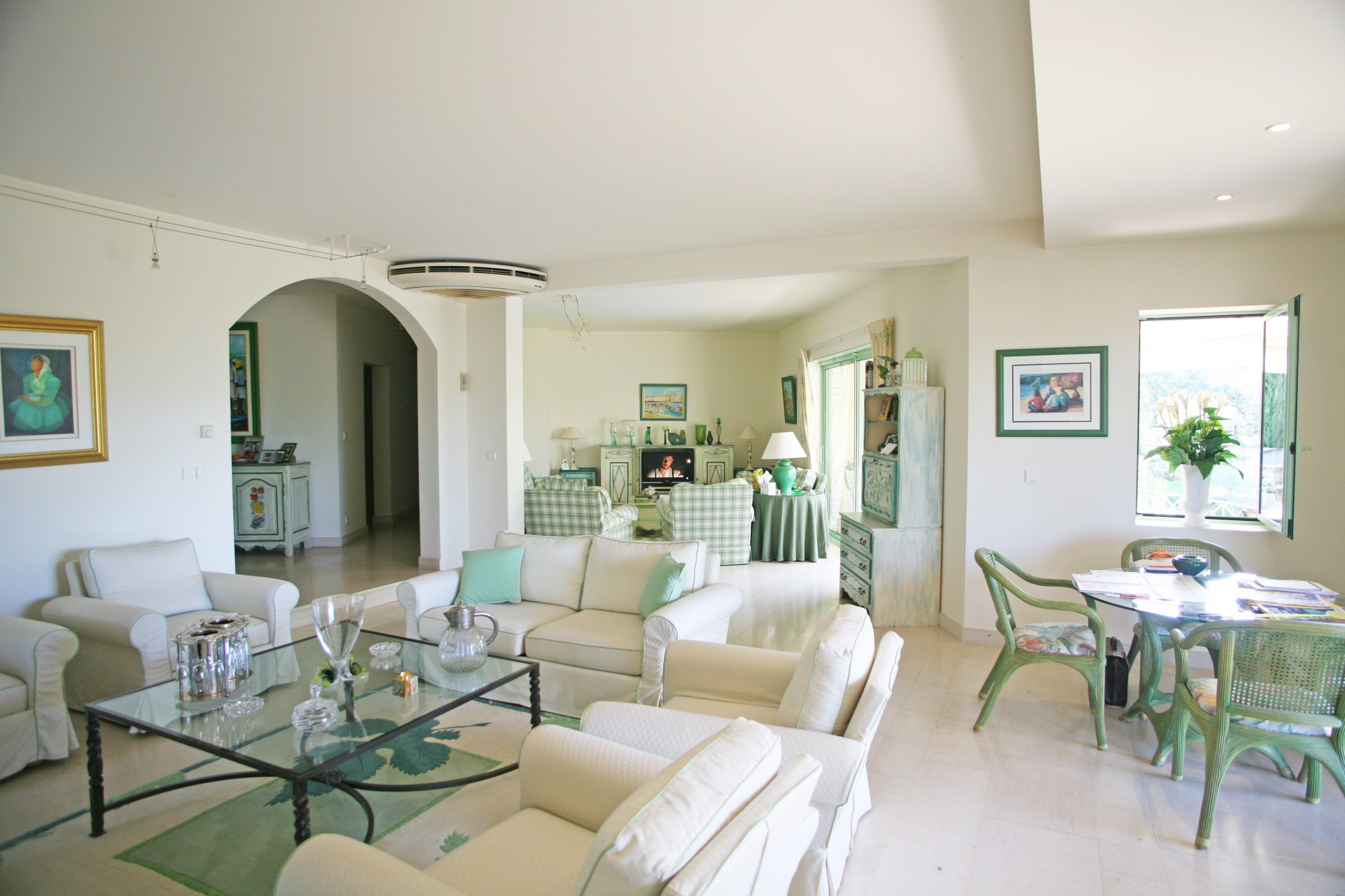 Recently built spacious house with beautiful views