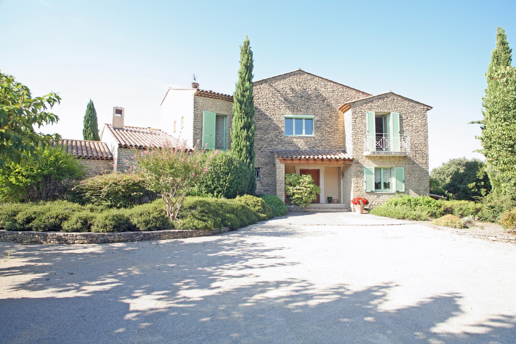 Recently built spacious house with beautiful views