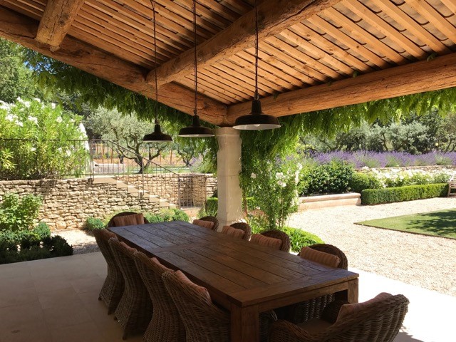 Luberon, very beautiful farmhouse with pool on over 2 hectares of land