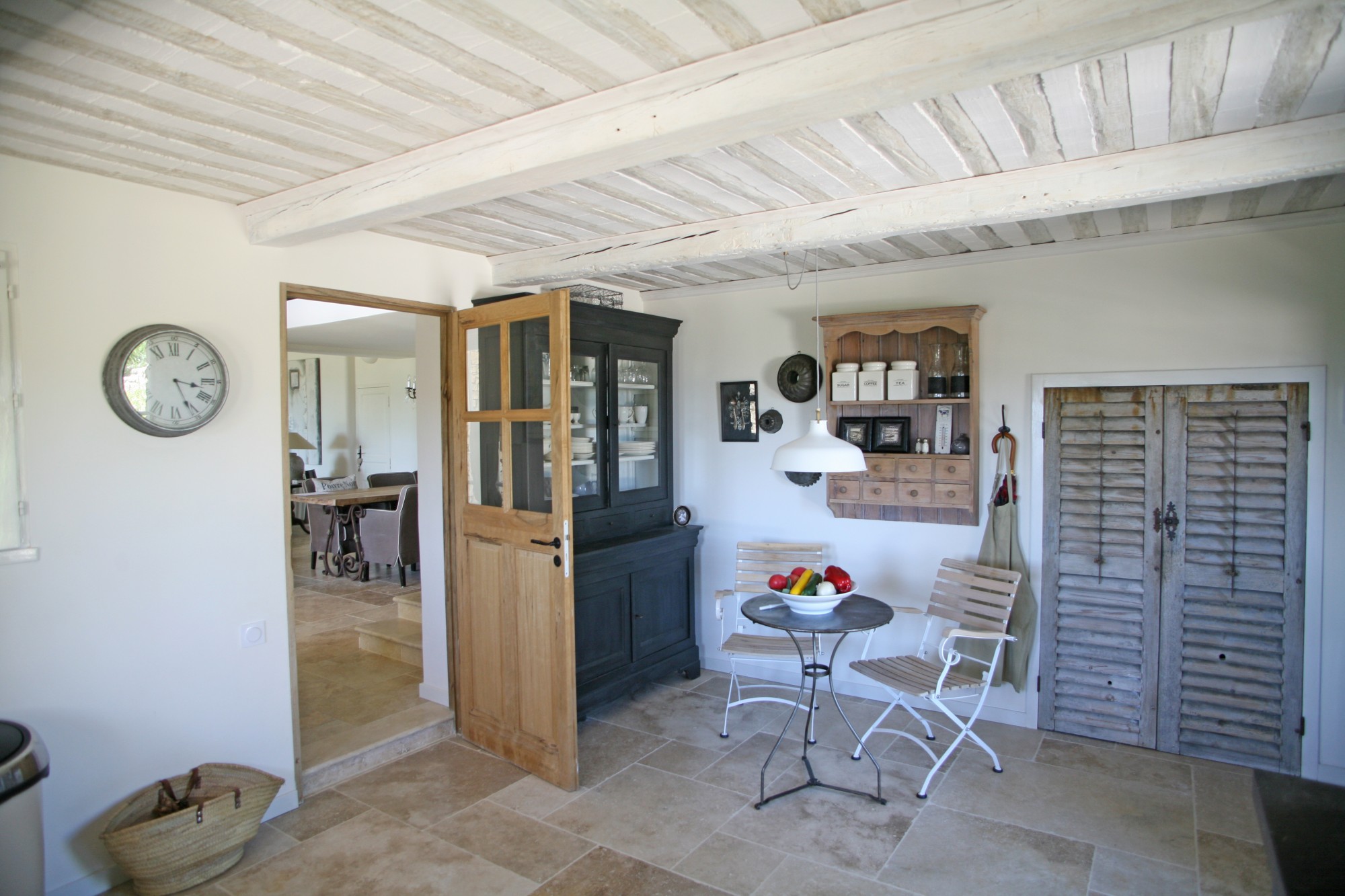 Luberon, stone house with pool and view