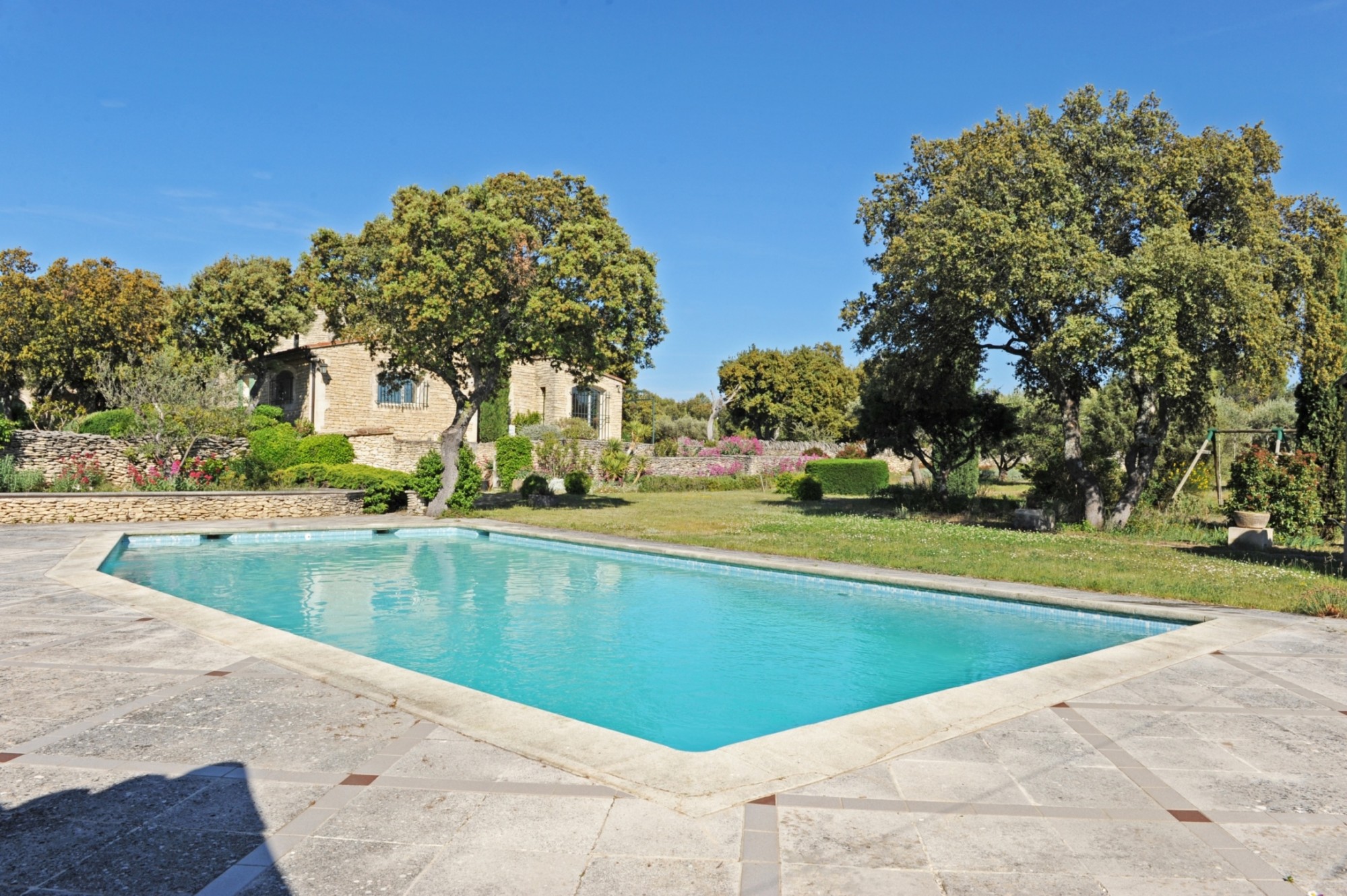 Maison avec piscine au cœur de la garrigue