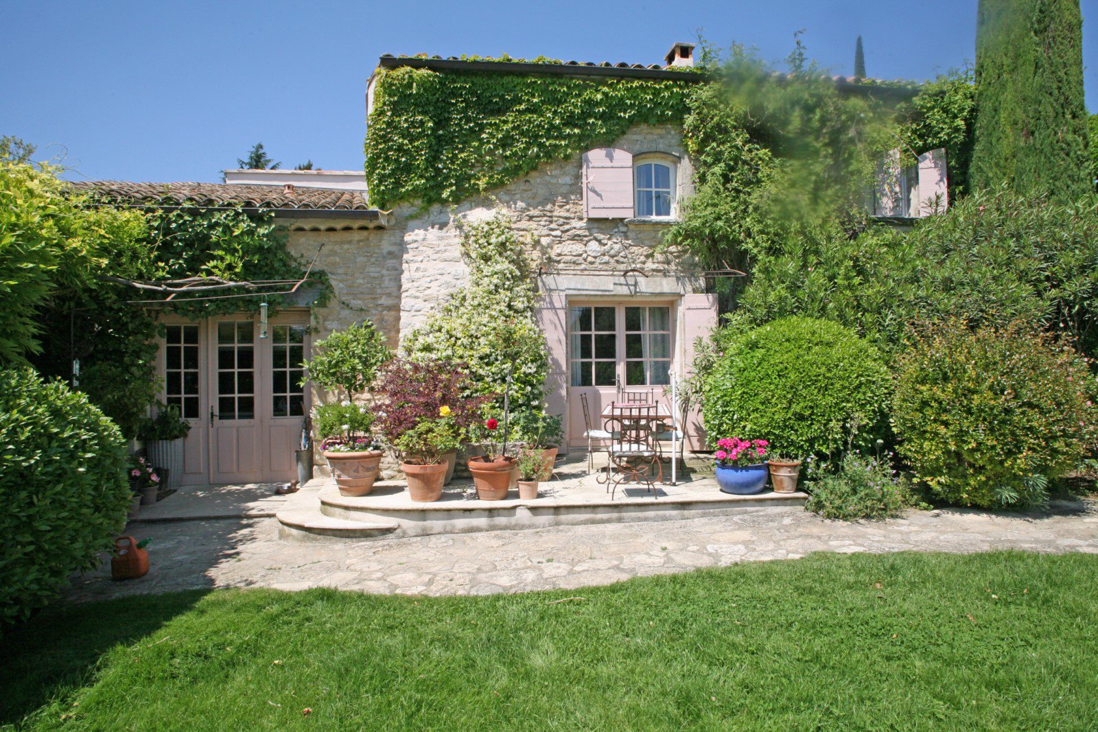 A deux pas du village de Goult