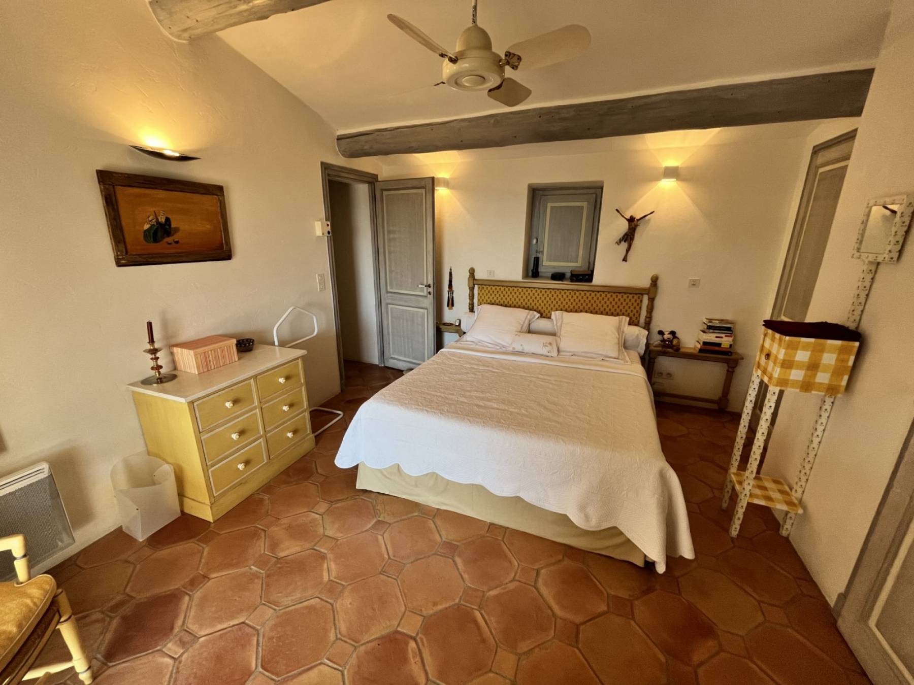 Summer rental house in Gordes with view on the Luberon valley and swimming pool 
