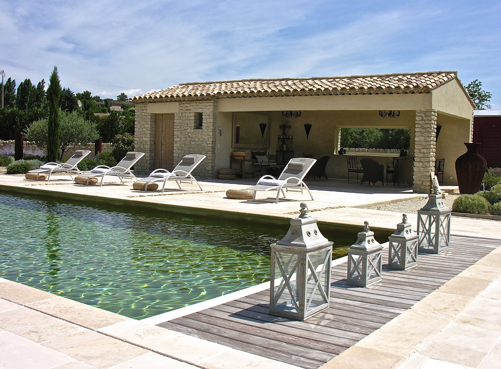 Belle propriété à louer par l'agence ROSIER à Gordes