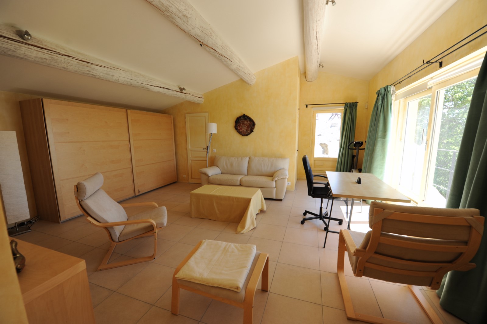 Appartement indépendant pour cette maison à Gordes