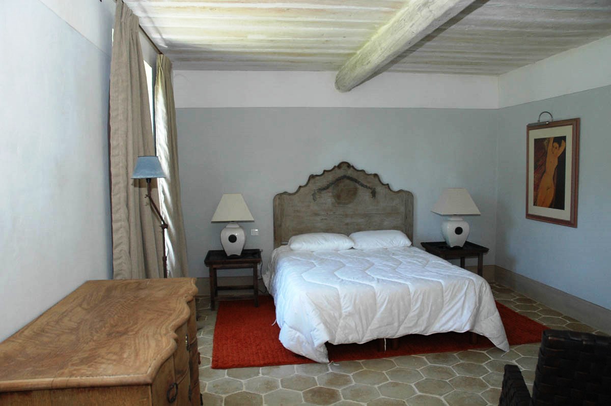 For summer rental, Luberon, near Gordes