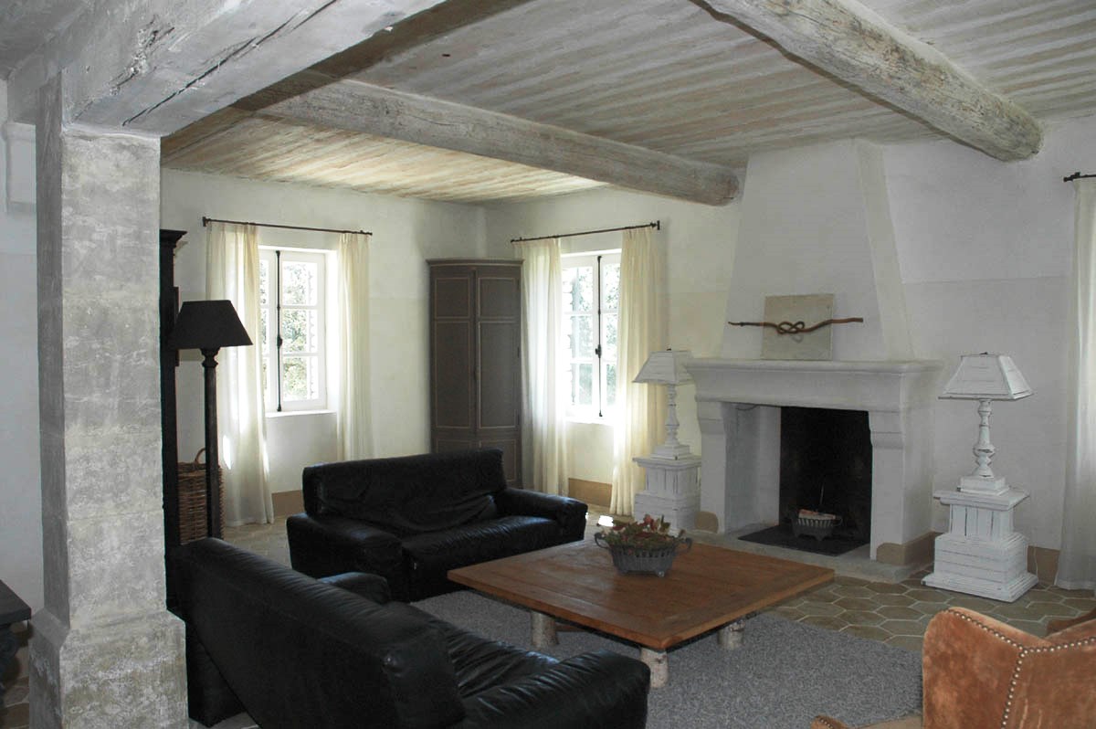 For summer rental, Luberon, near Gordes