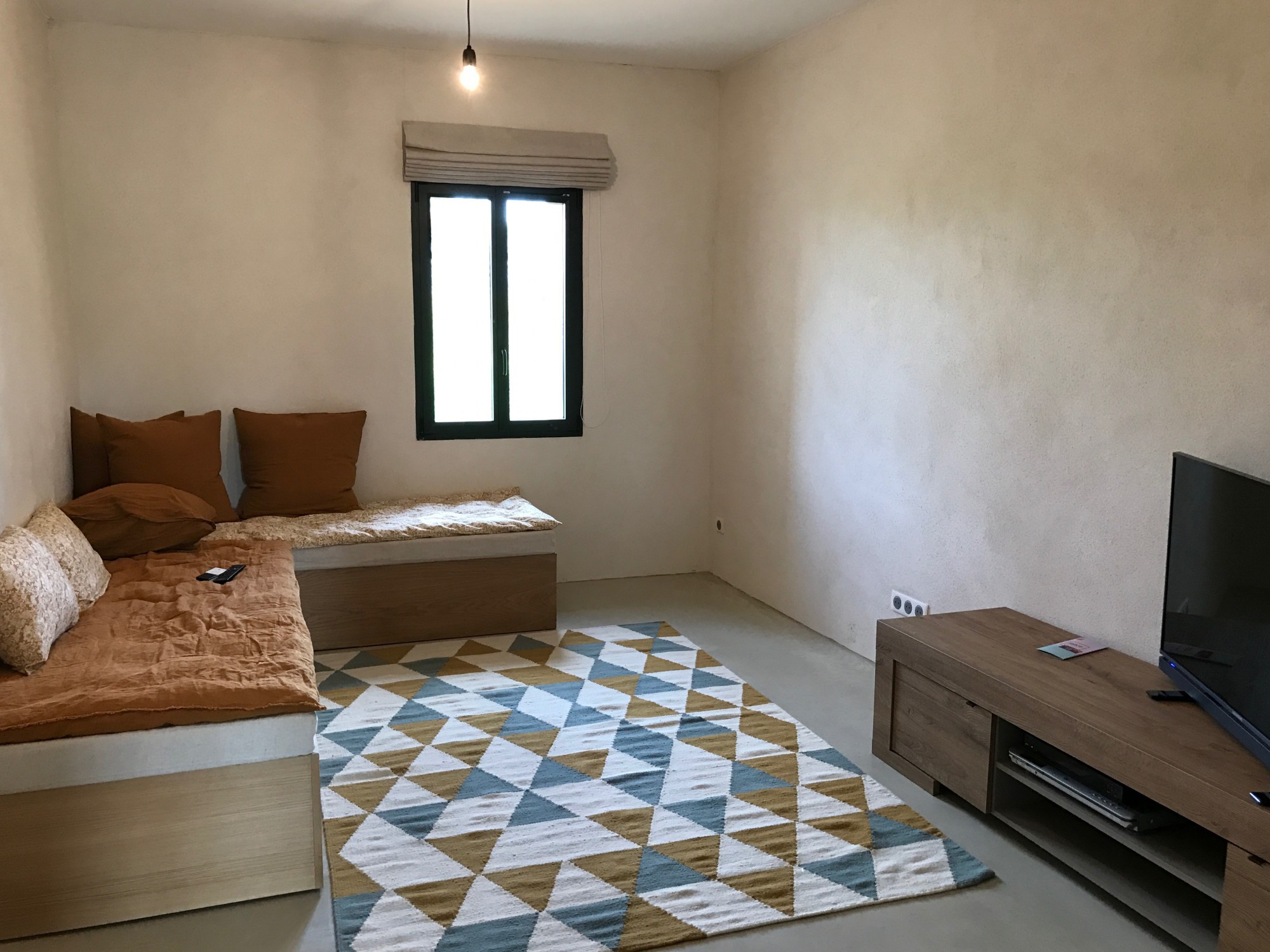 Close to Isle sur la sorgue and the golf of Saumane, renovated farmhouse