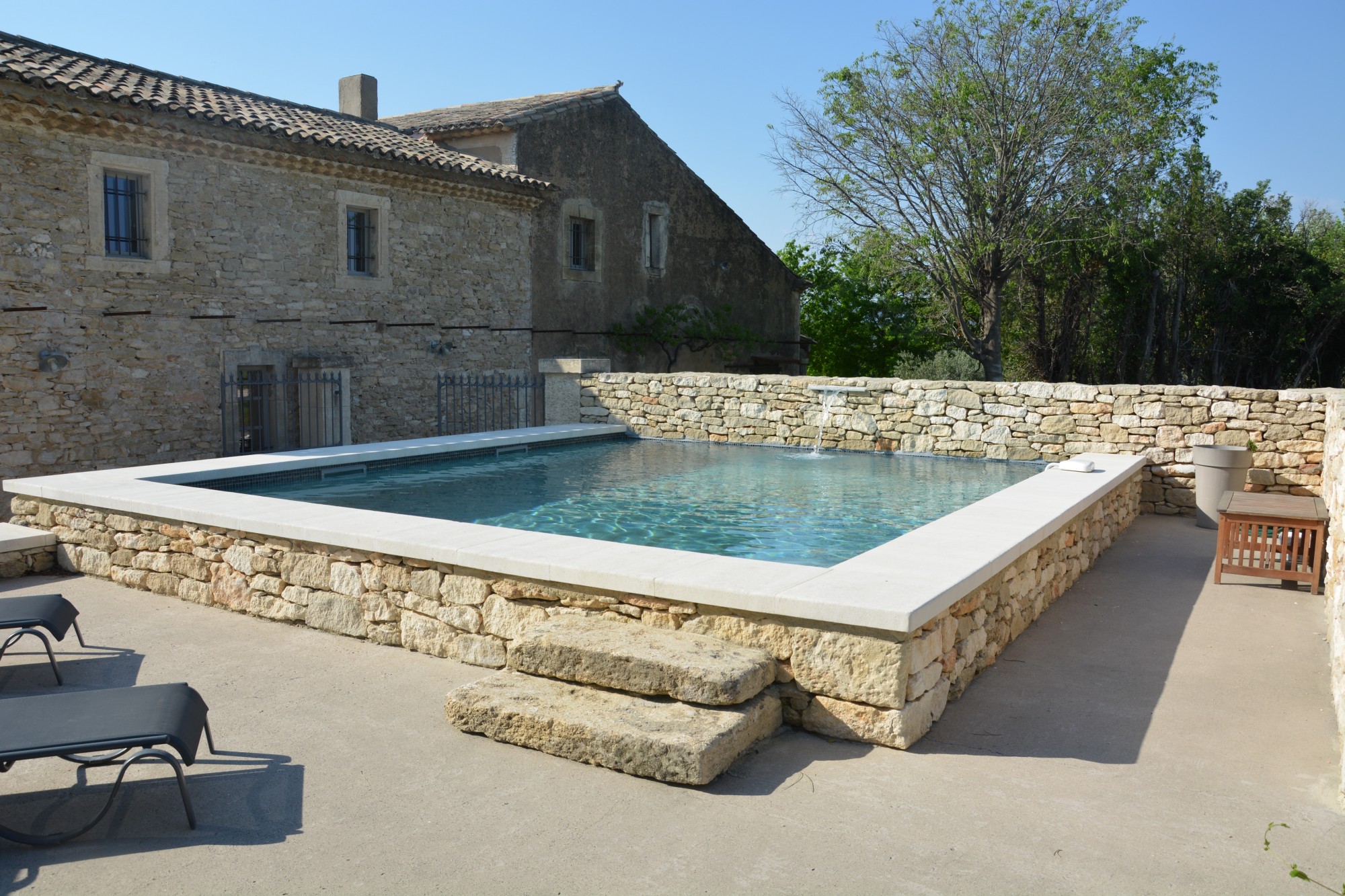 Ménerbes, old mas renovated with taste in the heart of the Luberon