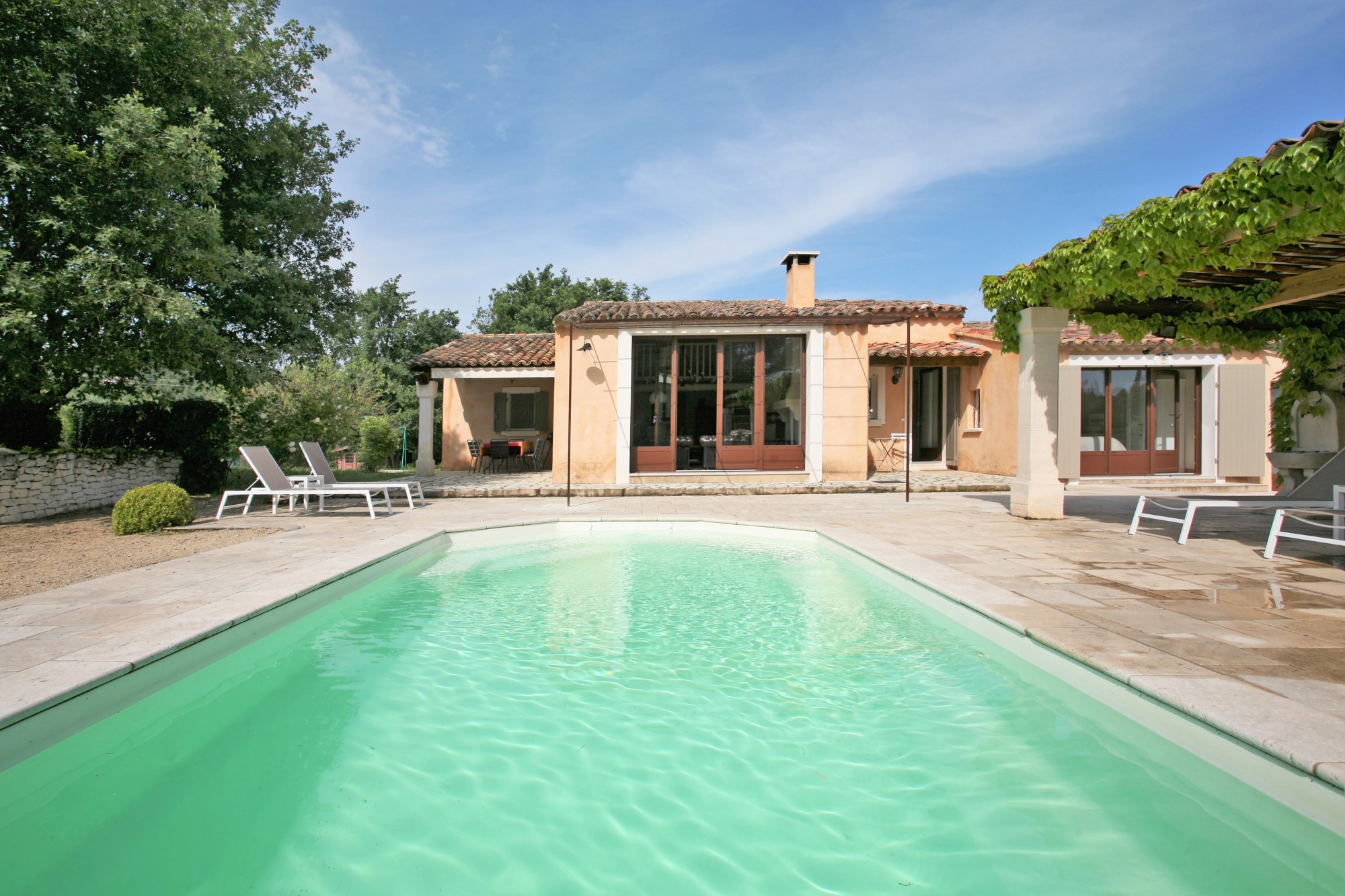 Roussillon – Summer rental in the Luberon, charming recent house with pool in a peaceful area