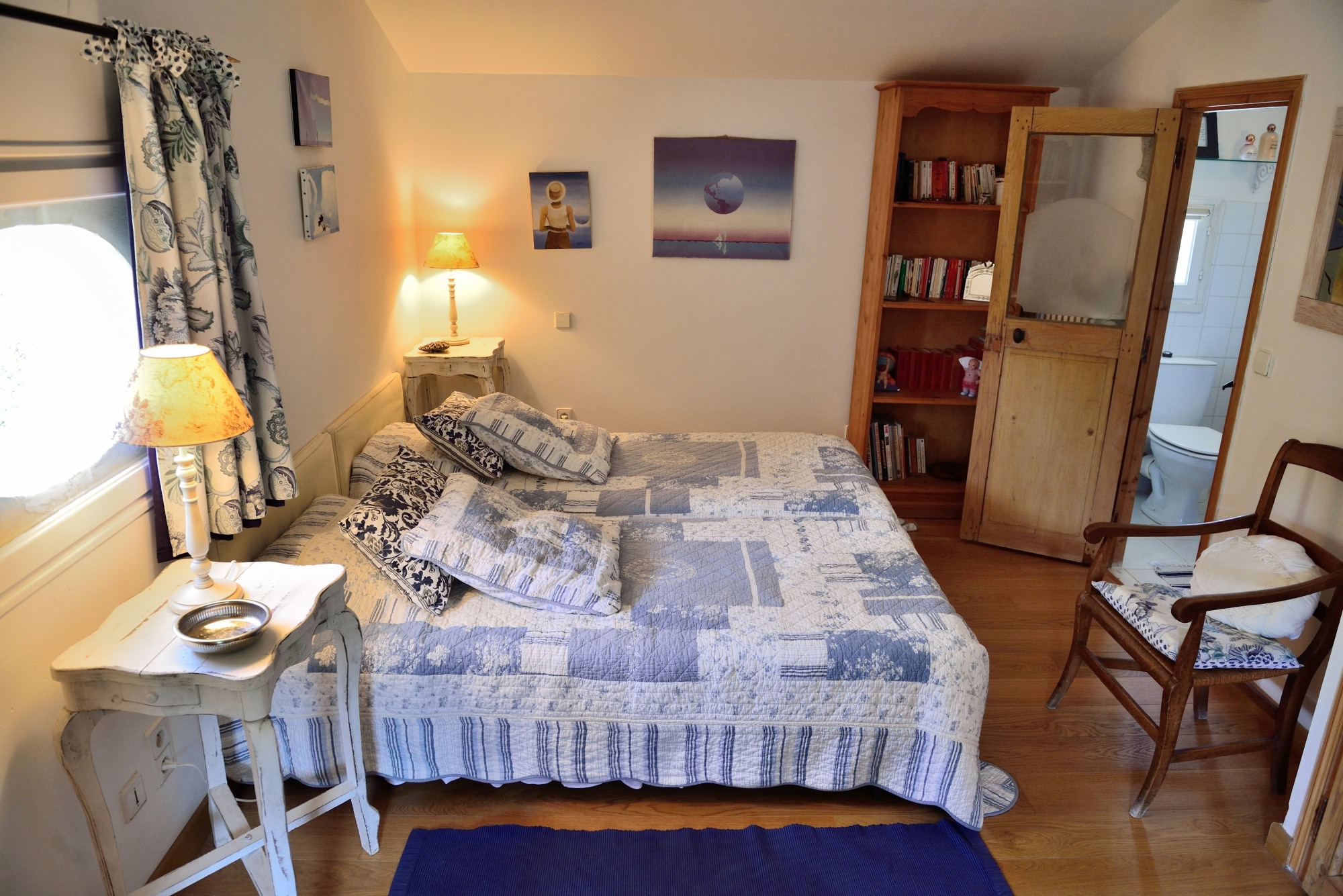 Provence, Bastide Provençale for rent on the heights of Apt, at the foot of the Luberon.