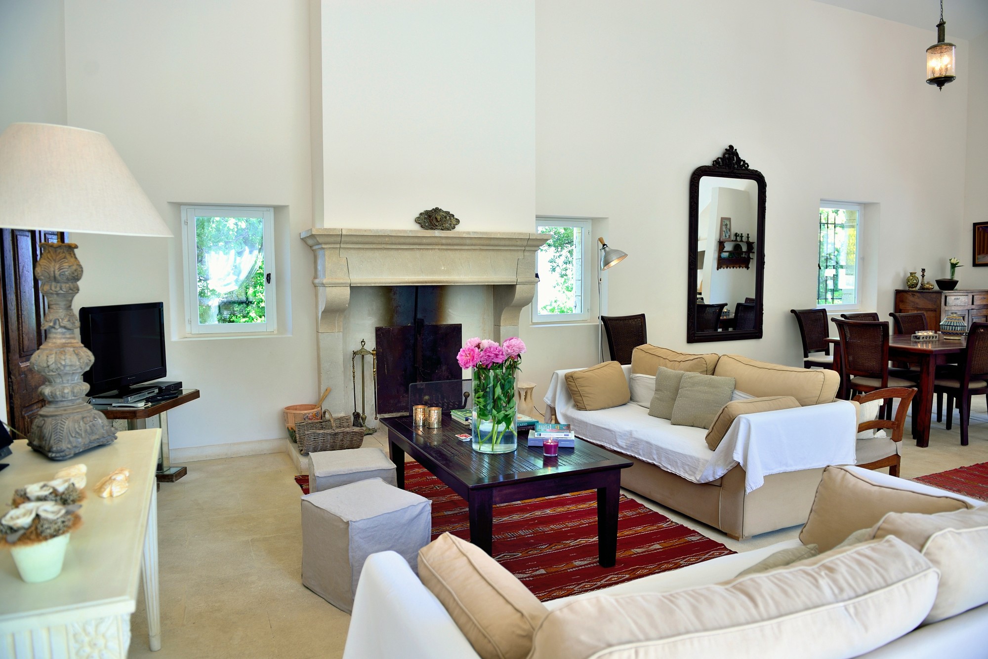 Provence, house for seasonal rentals on the heights of Apt, at the foot of the Luberon.