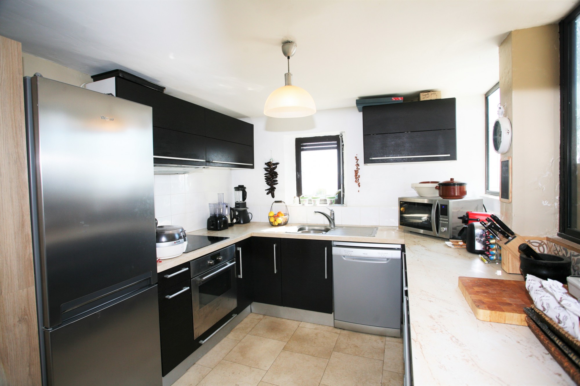 For seasonral rental in Murs, beautiful stone house with stunning views over the Luberon