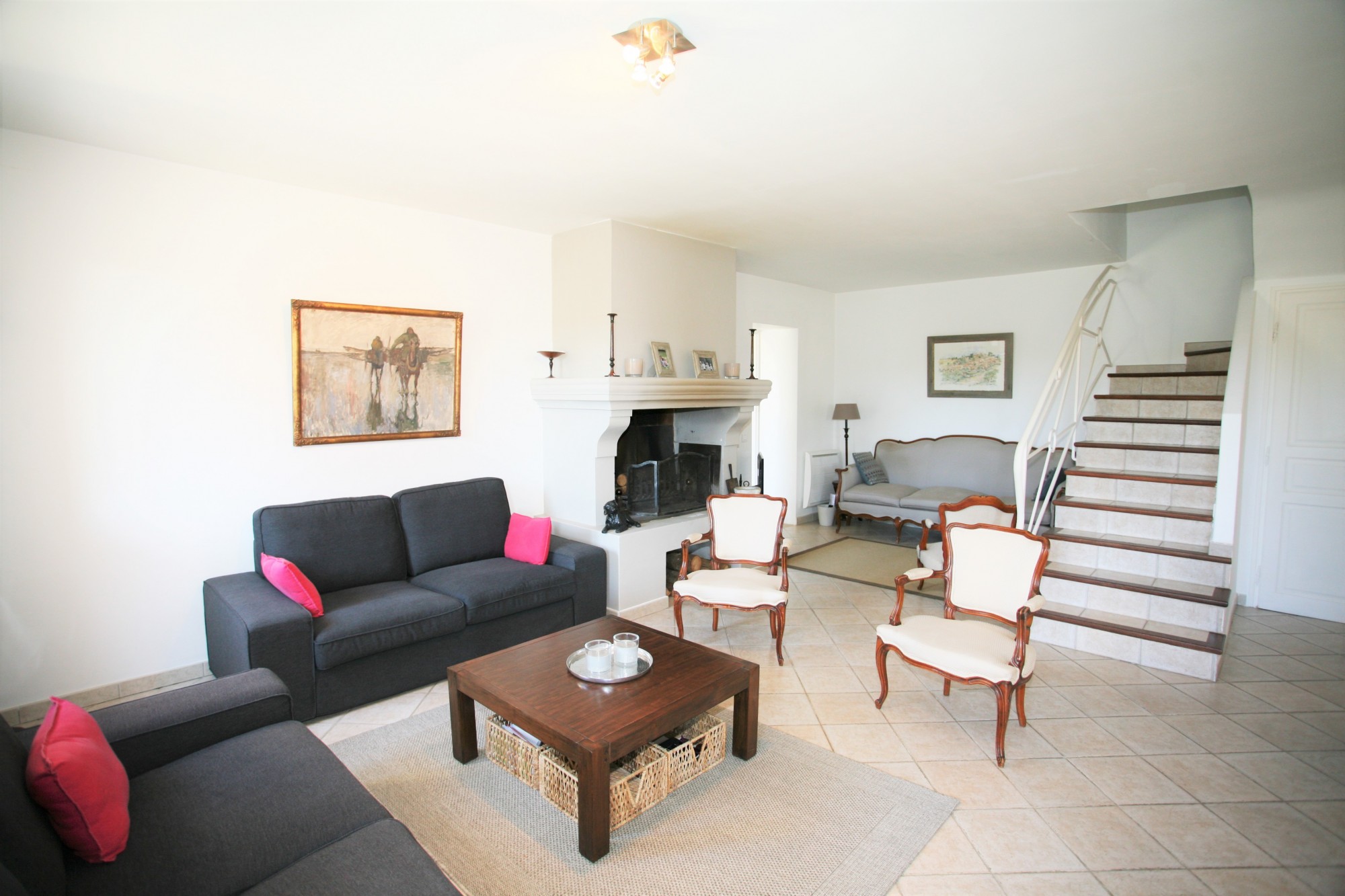 For rent in Provence, house with 4 bedrooms in a small hamlet in the Luberon