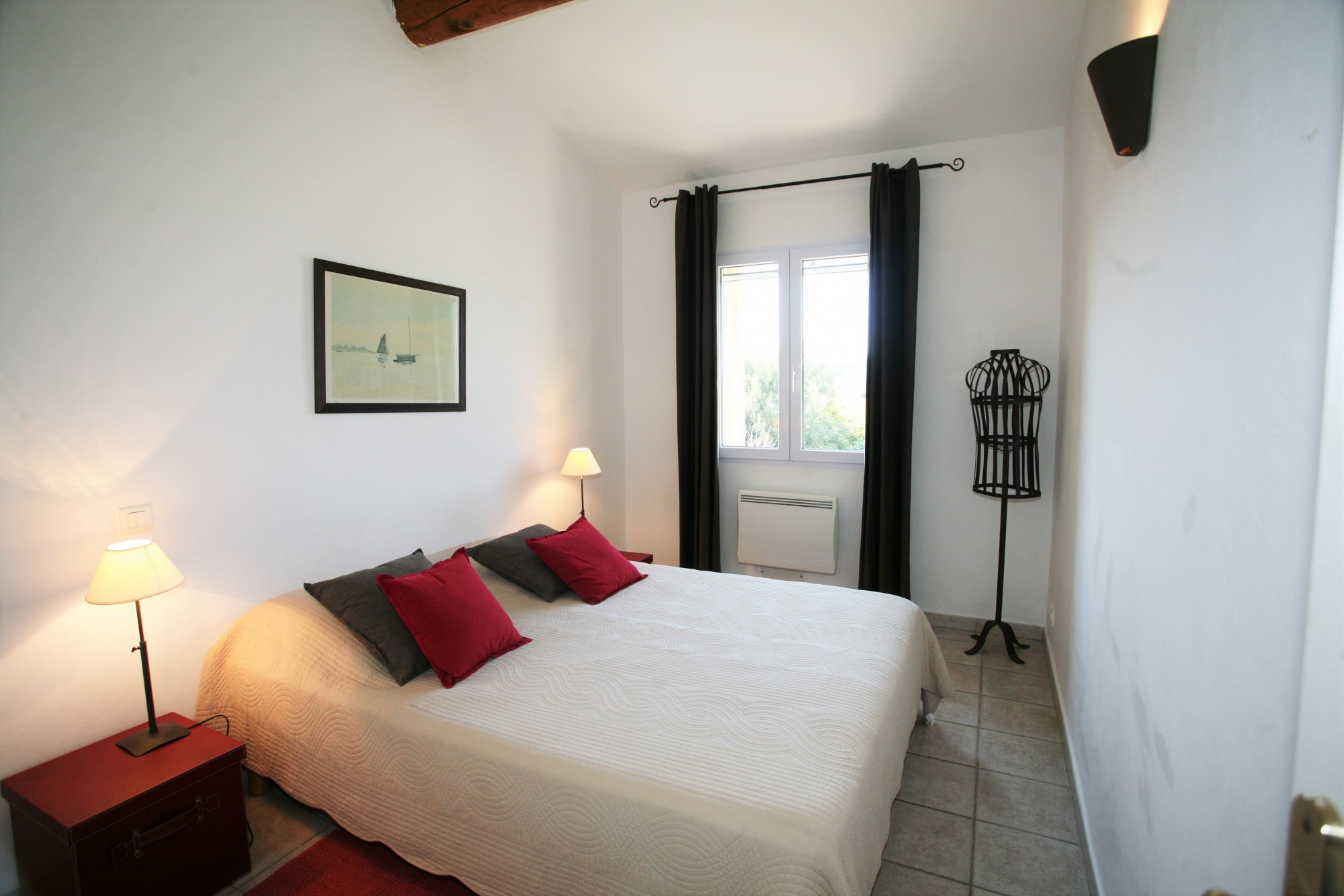 For rent in Provence, house with 4 bedrooms in a small hamlet in the Luberon