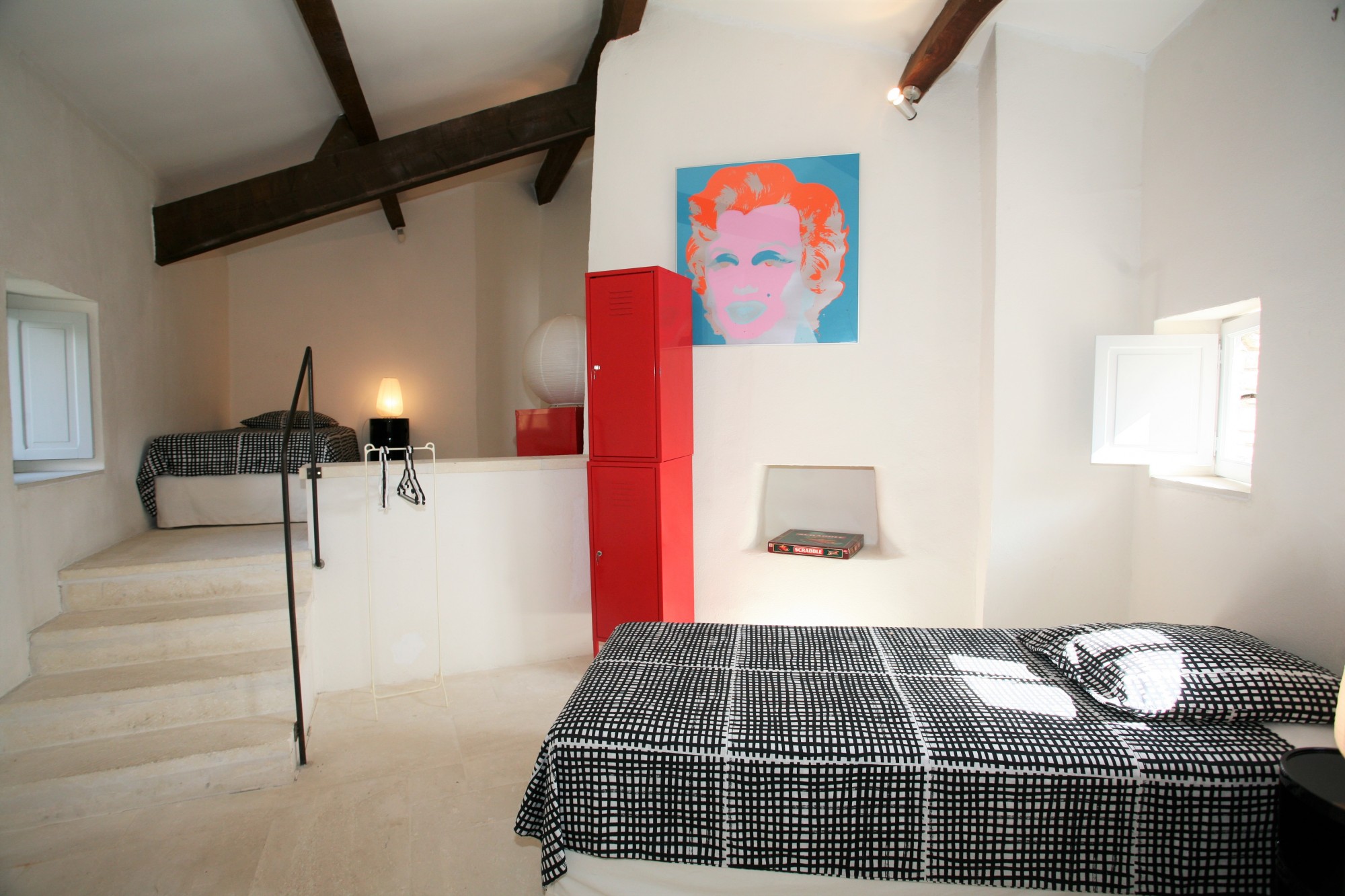 XVIth century Bergerie for rent in Gordes, with panoramic views of the Luberon.
