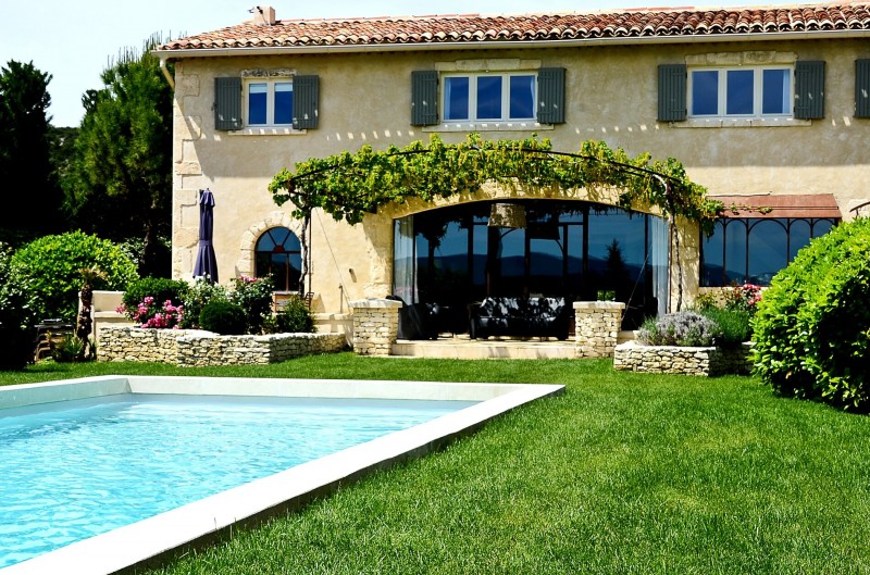 
Our area of ​​activity for this service Modern architect house with garden for sale